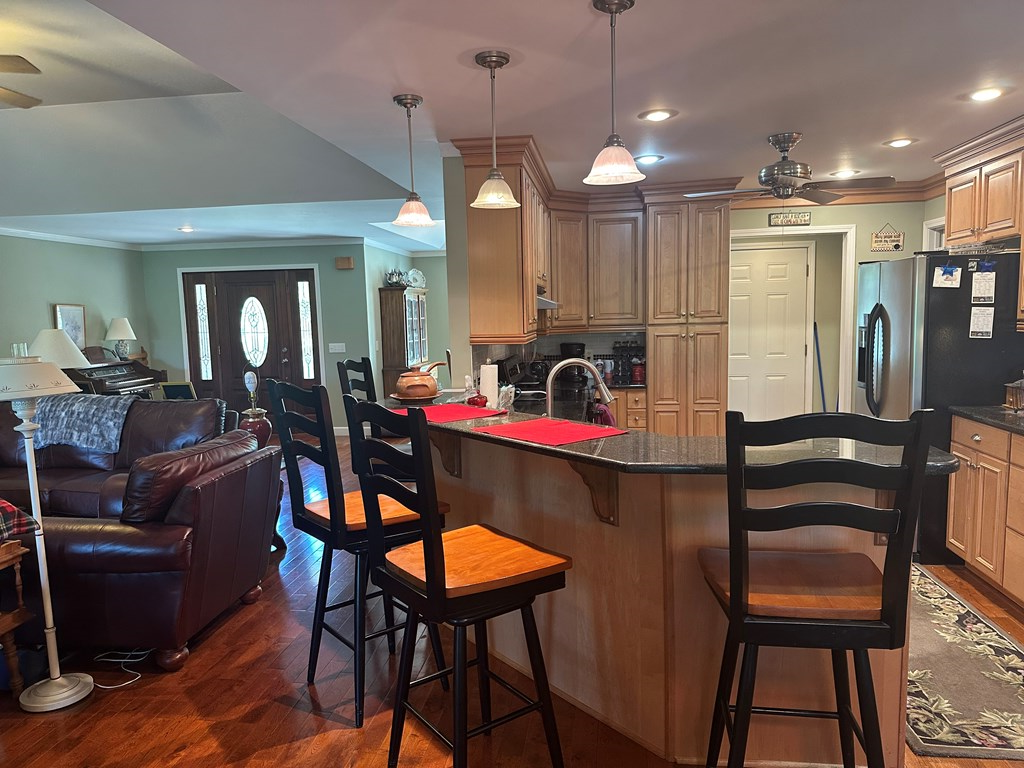 415936 Blue Ridge Residential