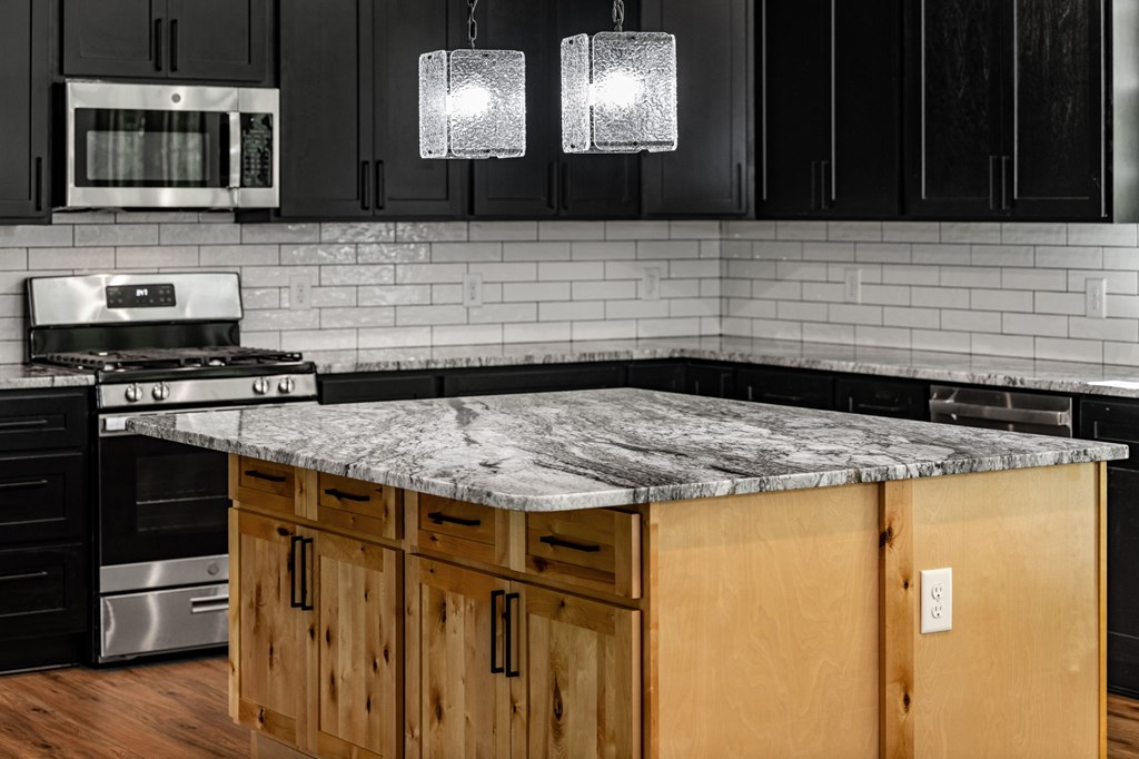 415939 Morganton Residential
