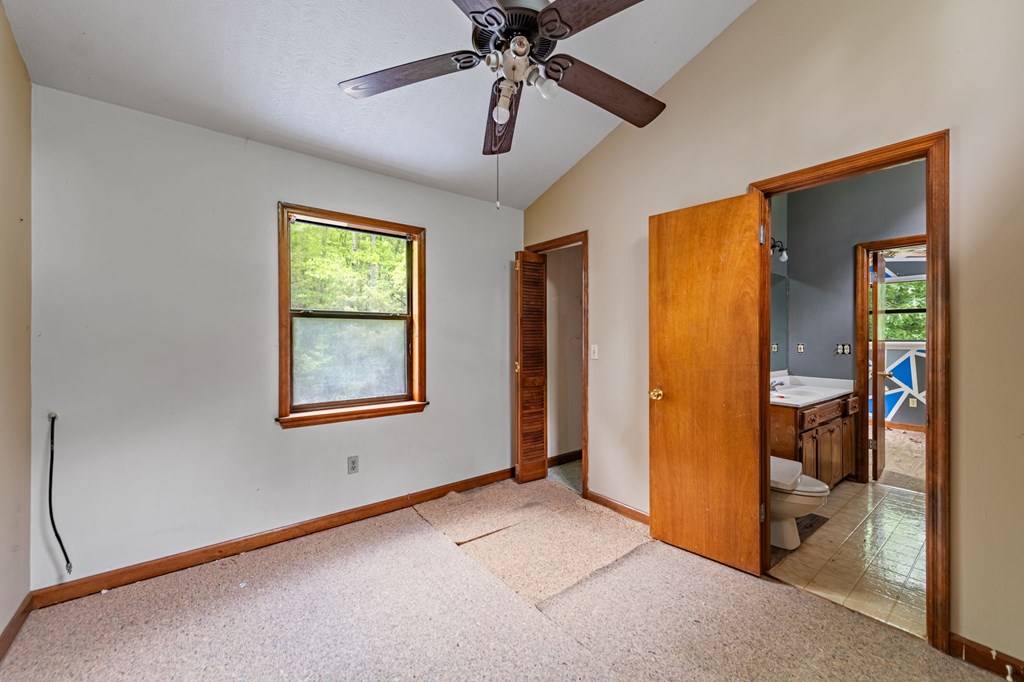415943 Blue Ridge Residential