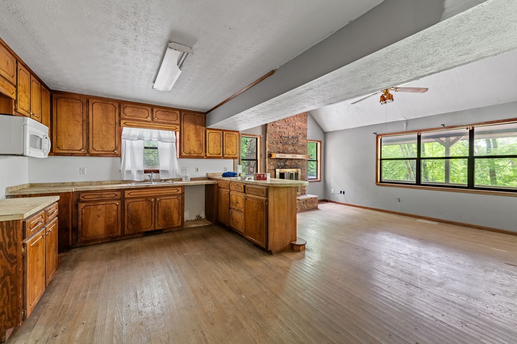 415943 Blue Ridge Residential