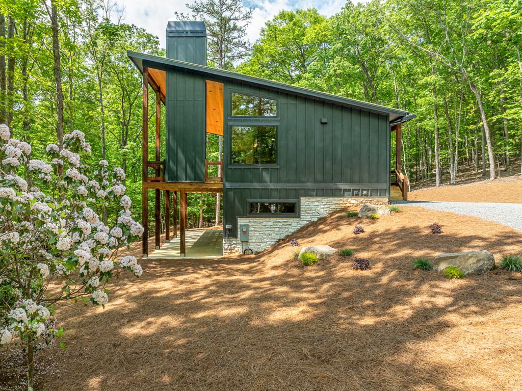 415951 Morganton Residential