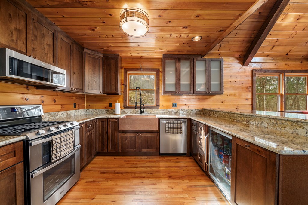 415958 Blue Ridge Residential