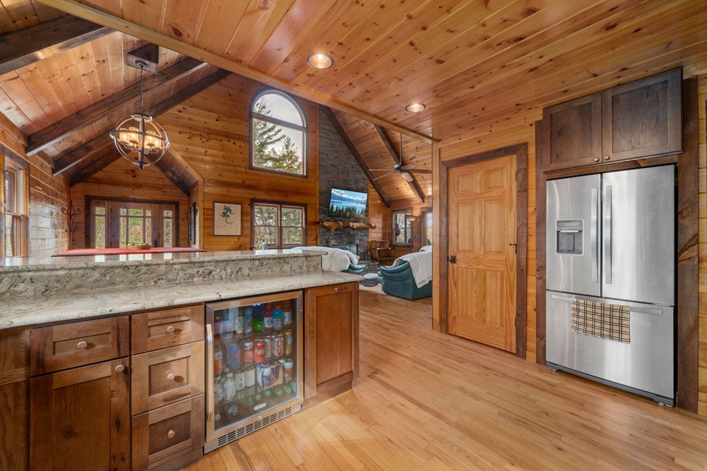 415958 Blue Ridge Residential