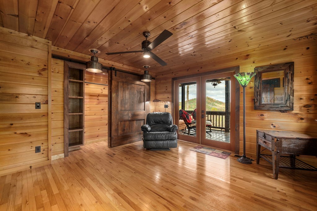 415958 Blue Ridge Residential