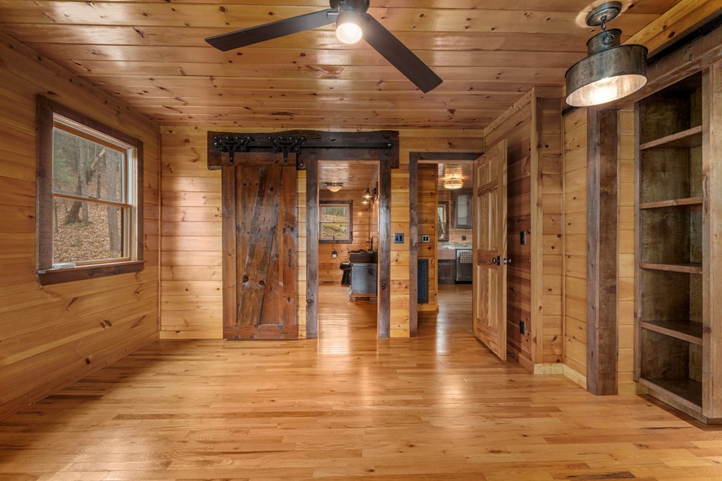 415958 Blue Ridge Residential