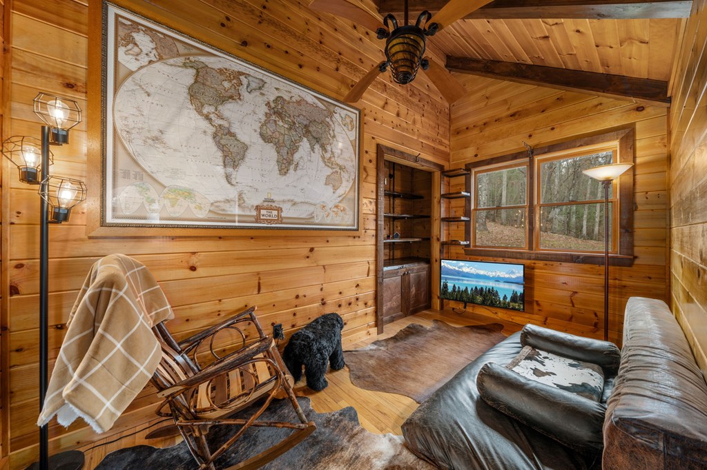 415958 Blue Ridge Residential