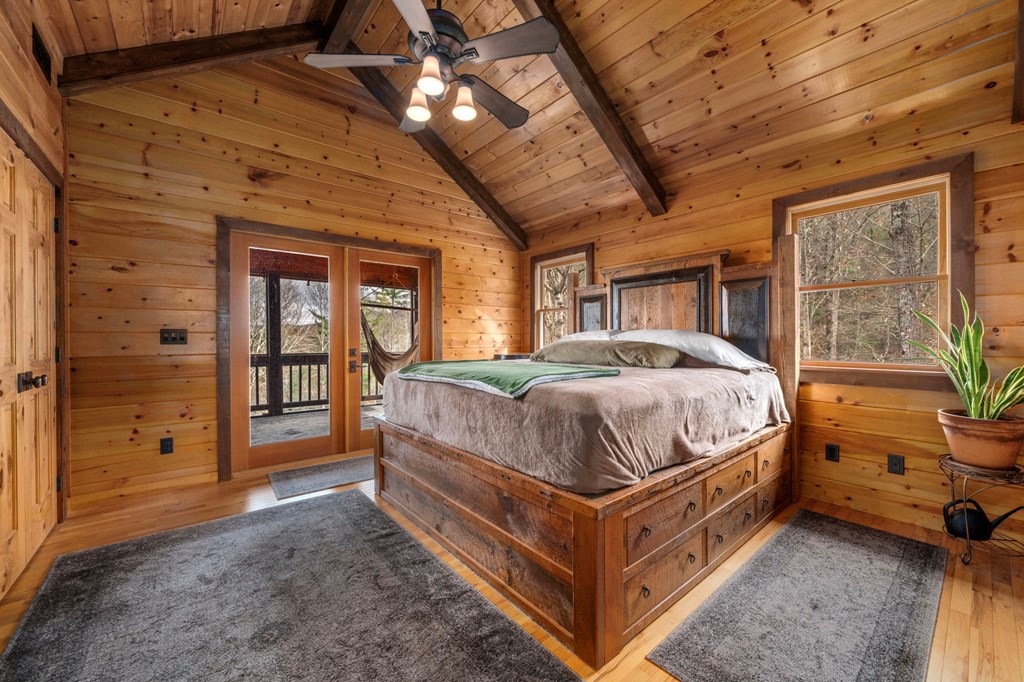 415958 Blue Ridge Residential