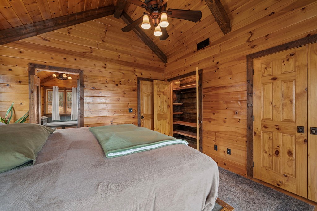 415958 Blue Ridge Residential