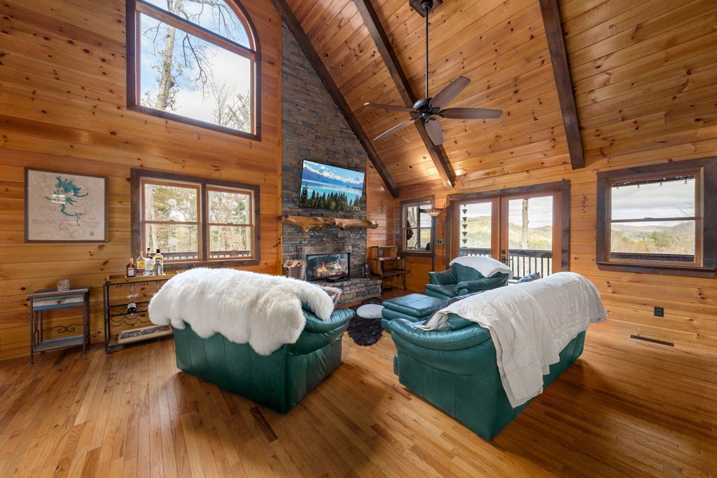 415958 Blue Ridge Residential