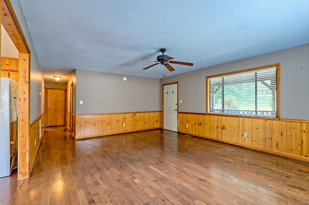 415960 Murphy Residential