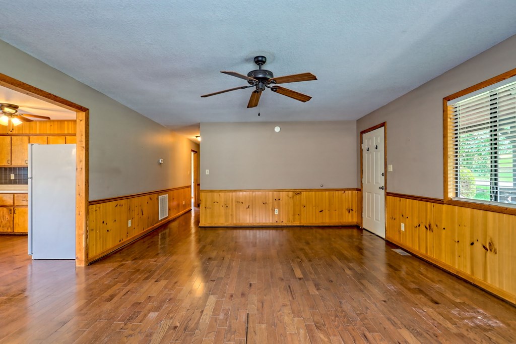 415960 Murphy Residential