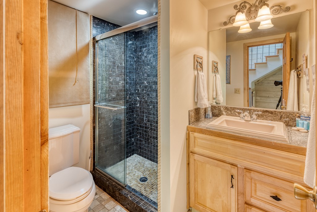 415961 Blue Ridge Residential