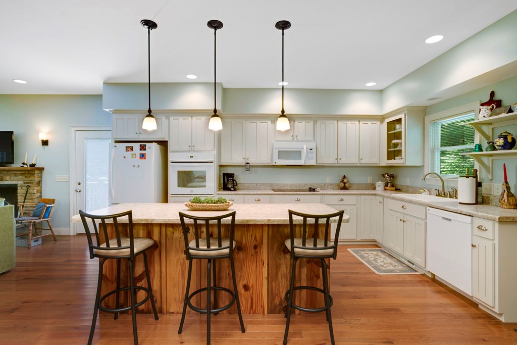 415966 Hiawassee Residential
