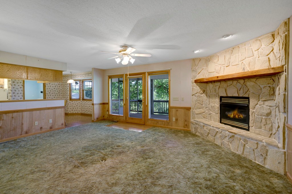 415993 Hayesville Residential