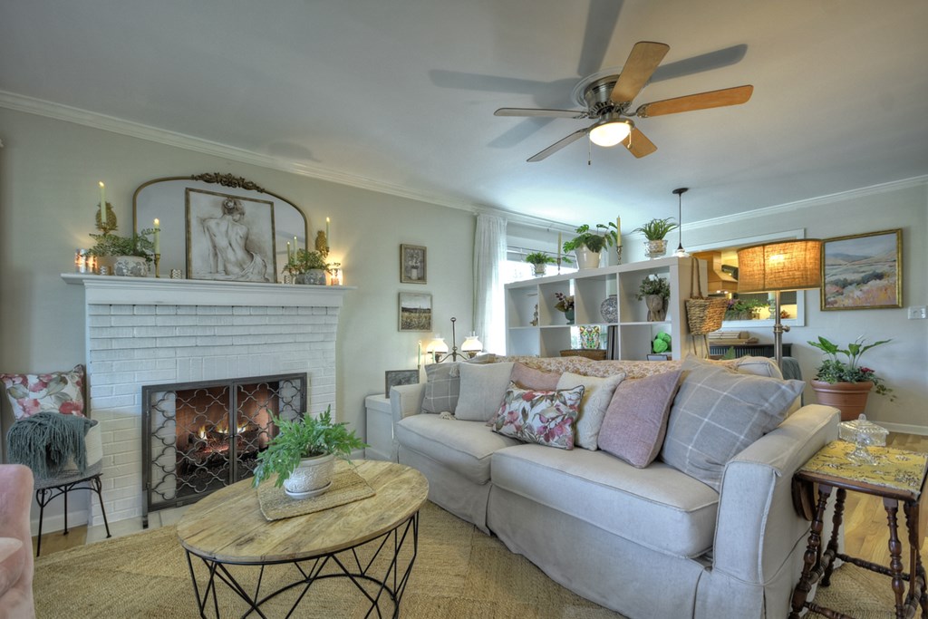 415997 Blue Ridge Residential
