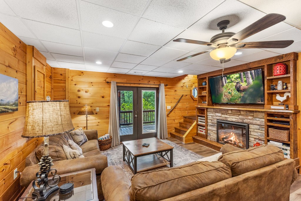 416011 Blue Ridge Residential