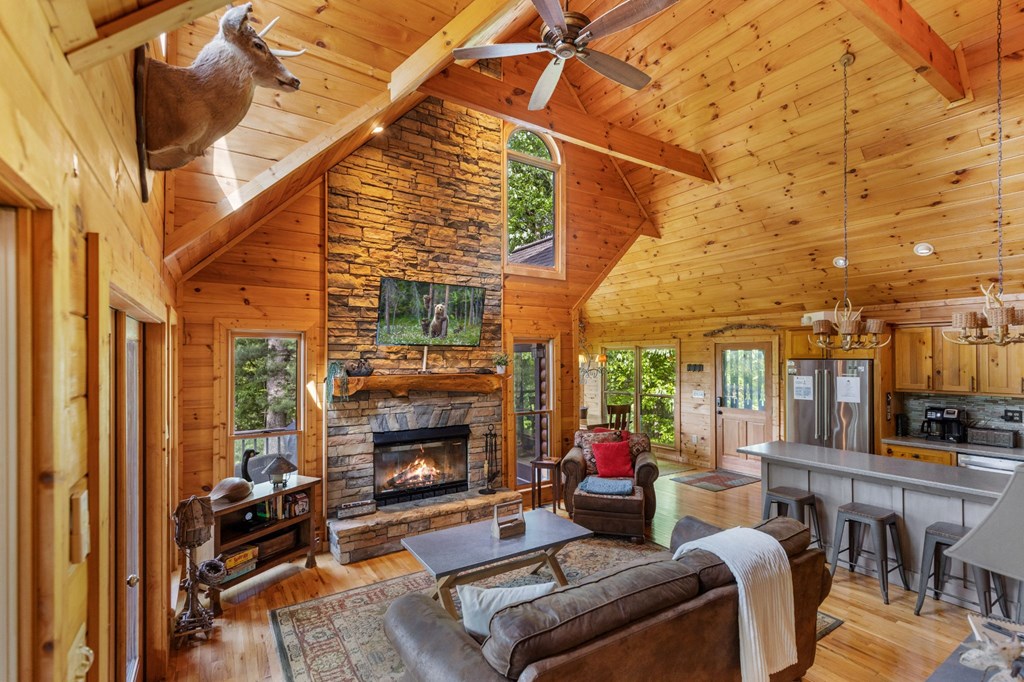 416011 Blue Ridge Residential