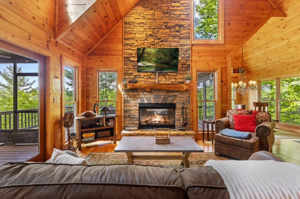 416011 Blue Ridge Residential