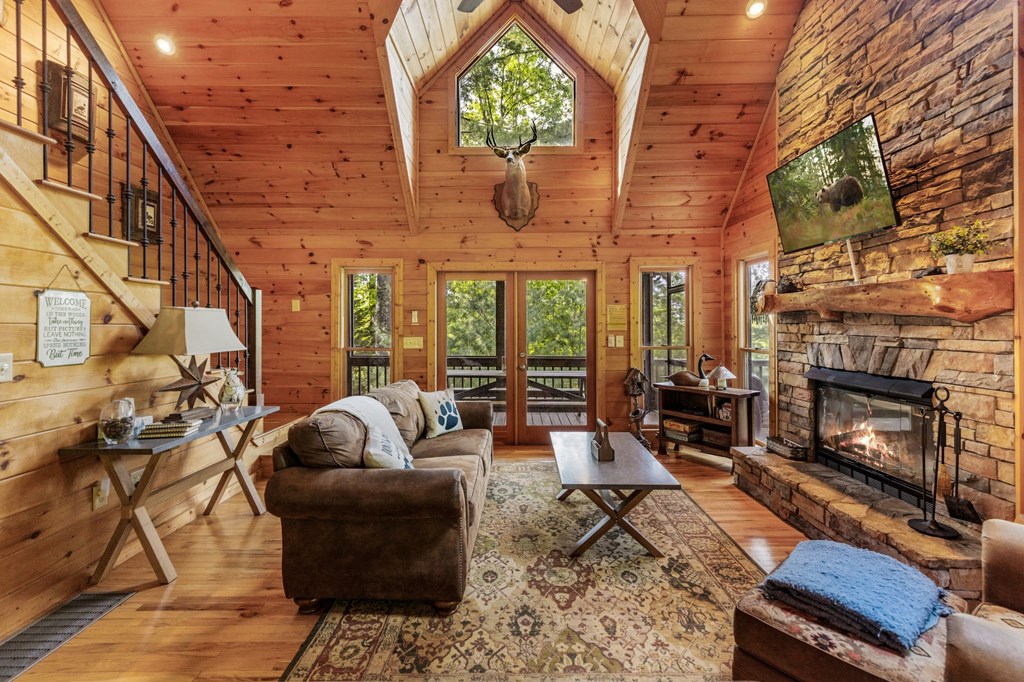 416011 Blue Ridge Residential