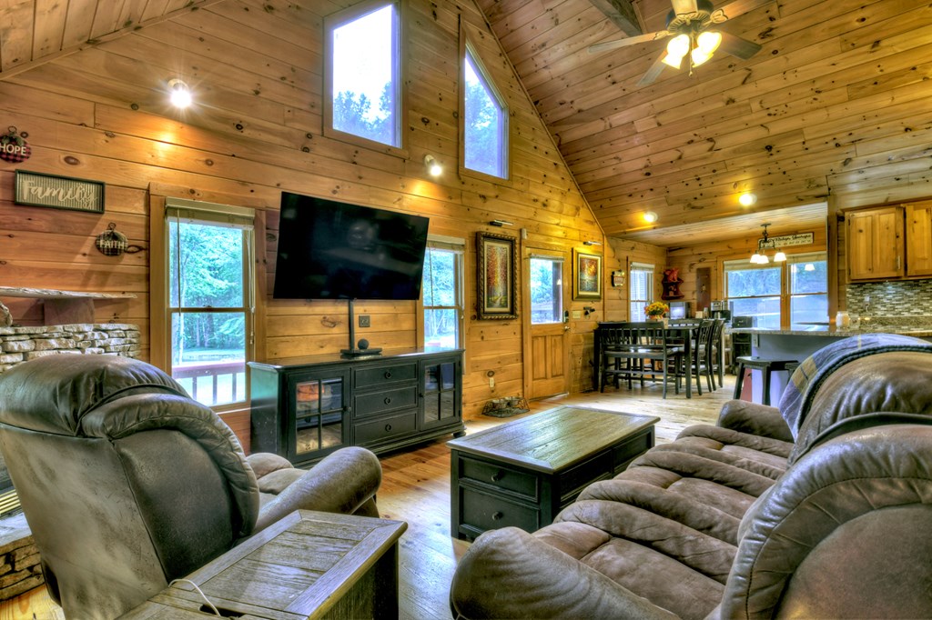 416015 Blue Ridge Residential