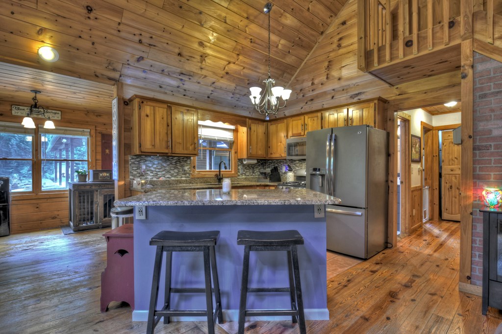 416015 Blue Ridge Residential