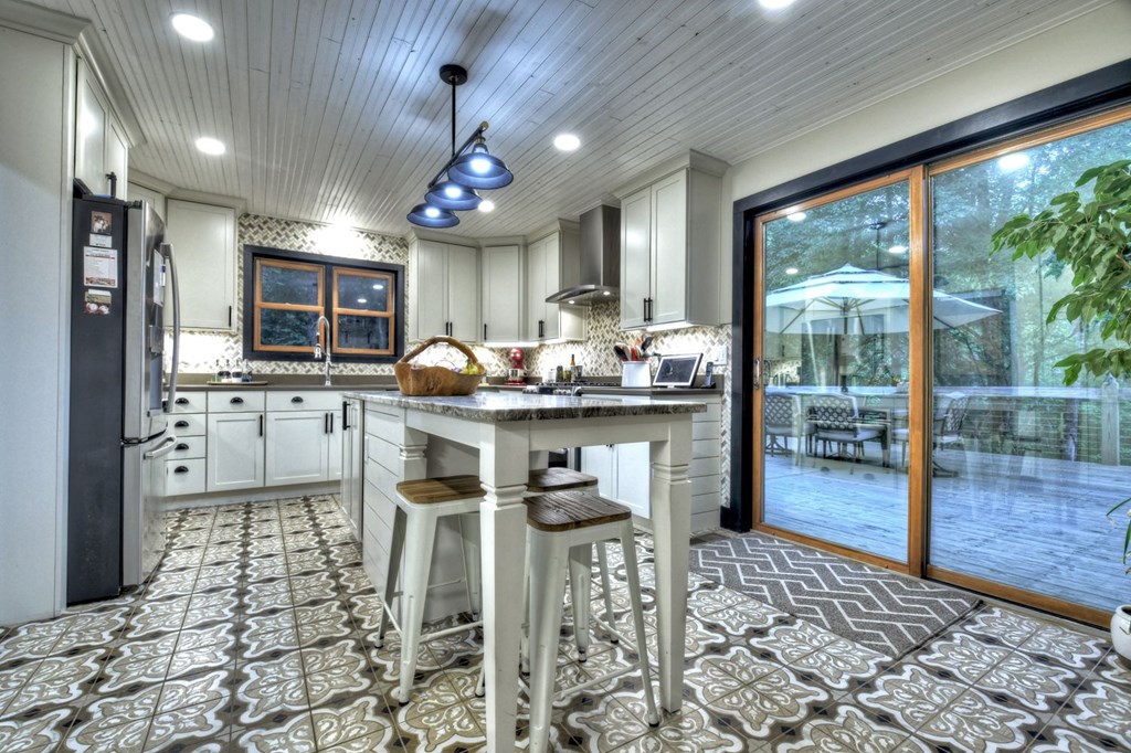416016 Blue Ridge Residential
