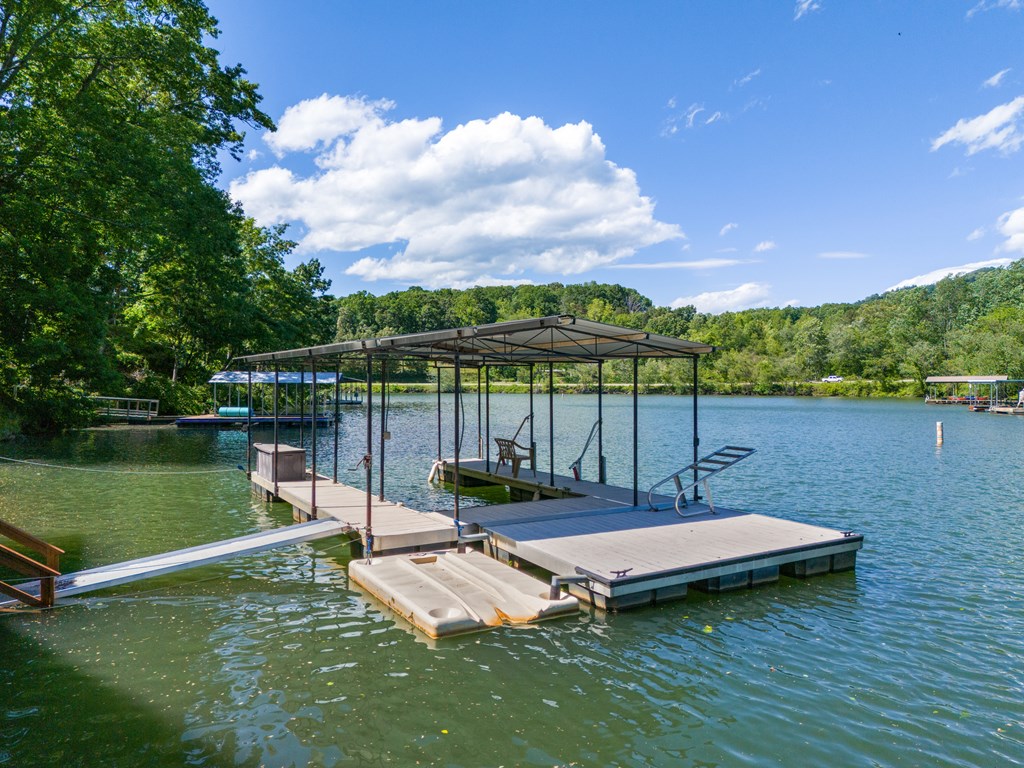 416038 Hayesville Residential