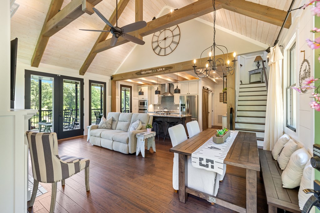 416038 Hayesville Residential