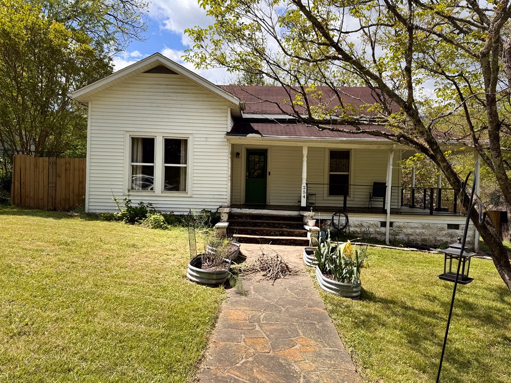 416048 Murphy Residential