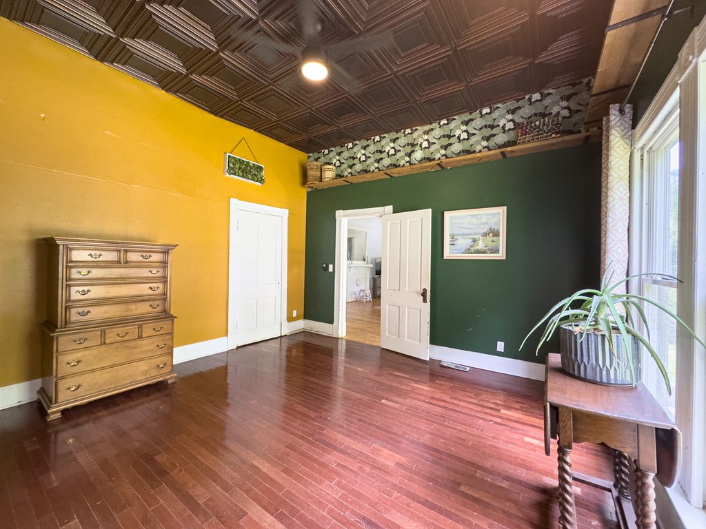 416048 Murphy Residential