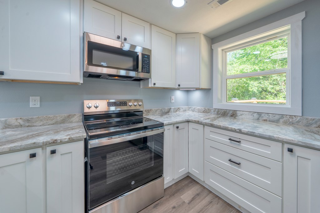 416069 Andrews Residential