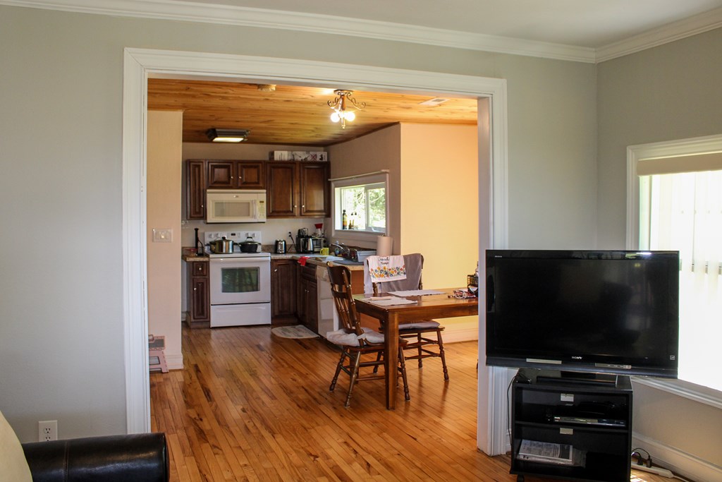 416076 Murphy Residential
