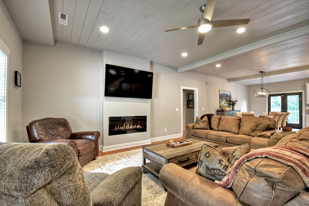 416081 Blairsville Residential