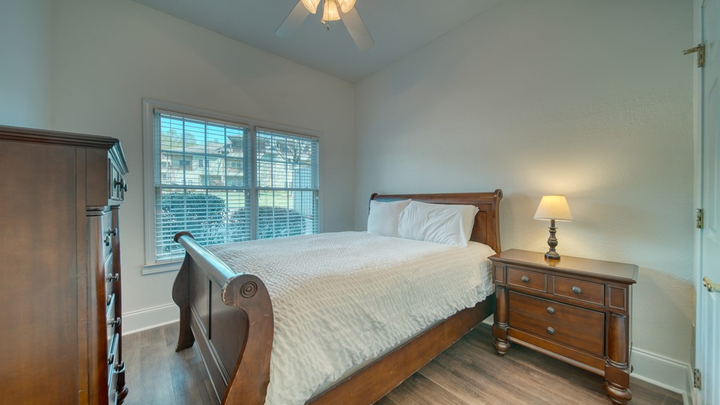 416119 Young Harris Condominium