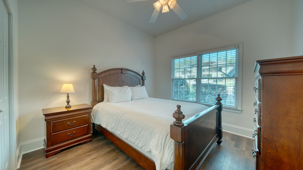 416119 Young Harris Condominium