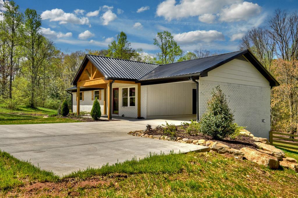 416124 Epworth Residential