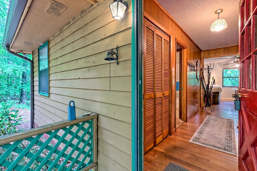 416131 Young Harris Residential