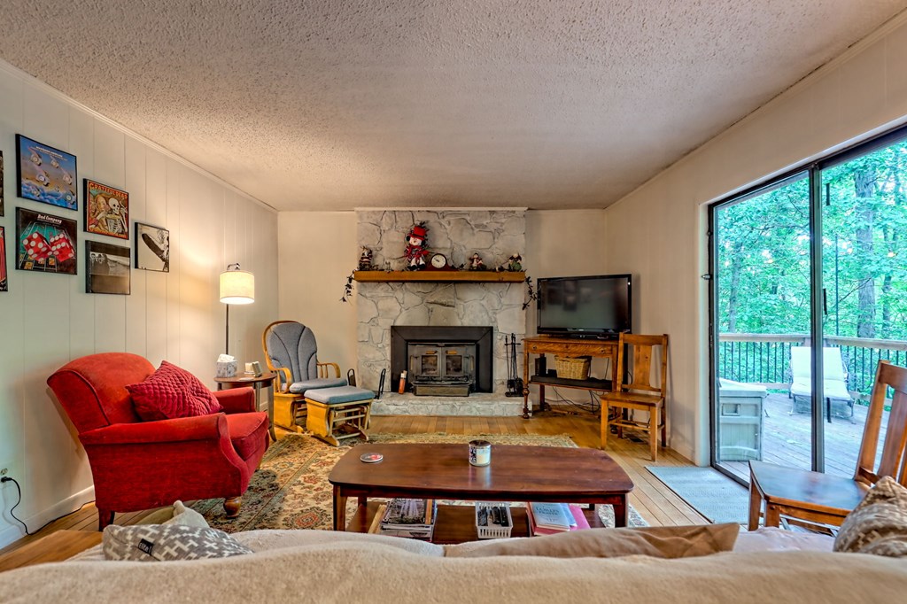 416131 Young Harris Residential