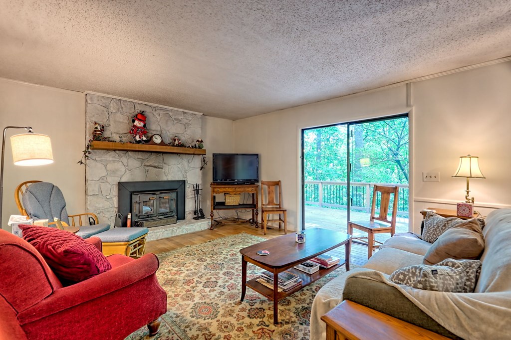 416131 Young Harris Residential