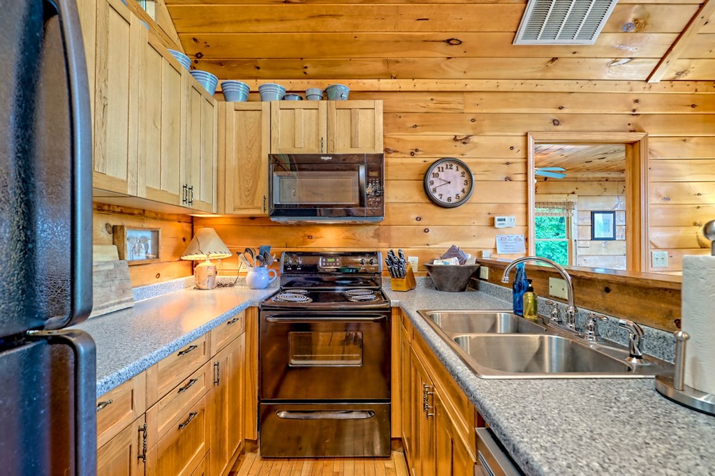 416133 Bryson City Residential