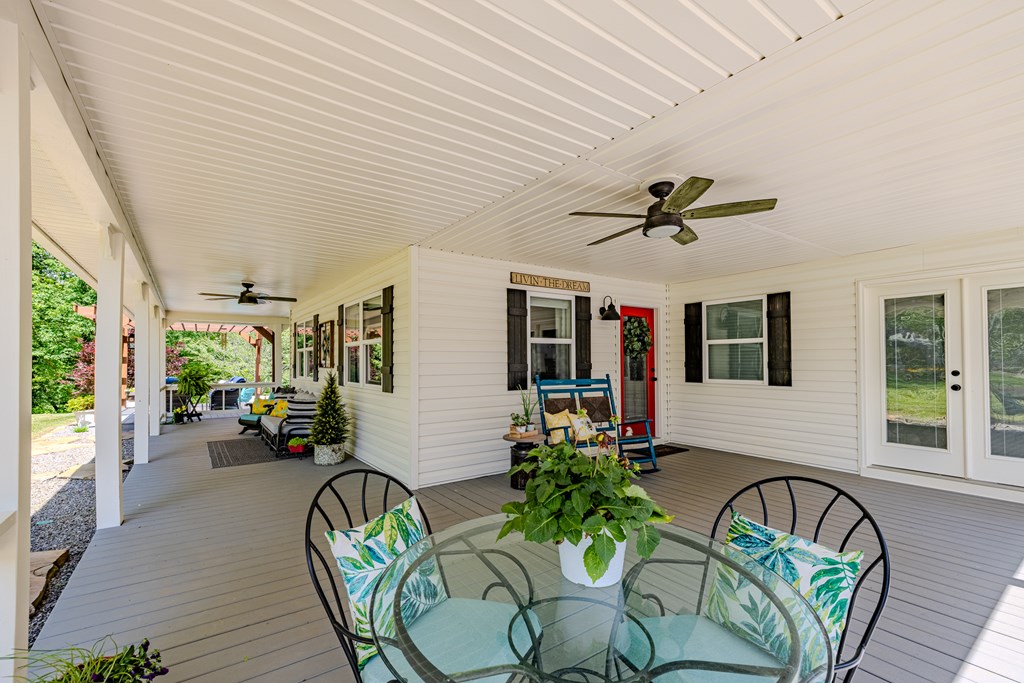 416161 Hayesville Residential