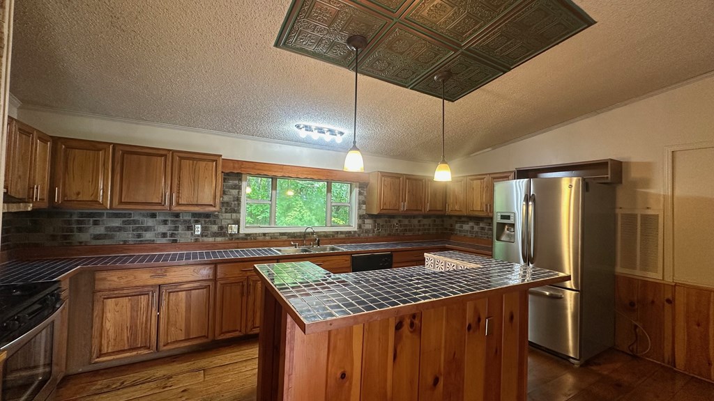 416174 Blue Ridge Residential