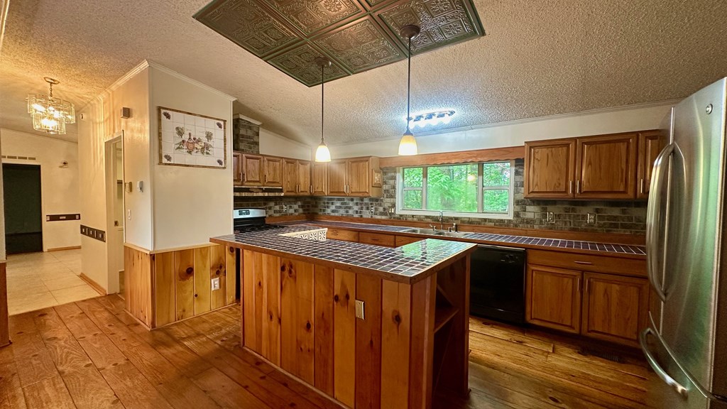 416174 Blue Ridge Residential