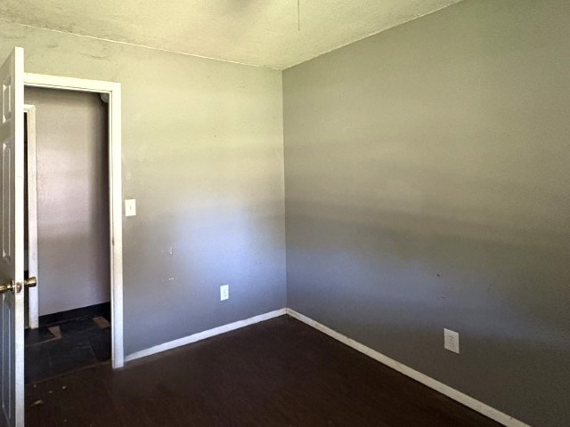 416181 Chatsworth Residential