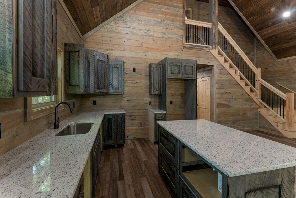 416182 Murphy Residential