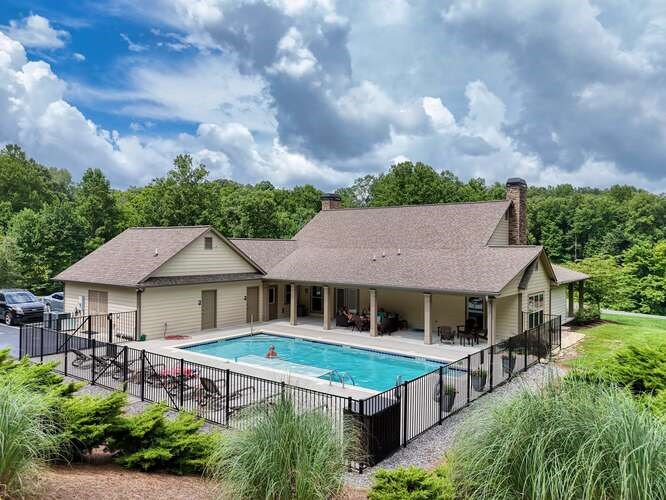 416190 Blairsville Residential