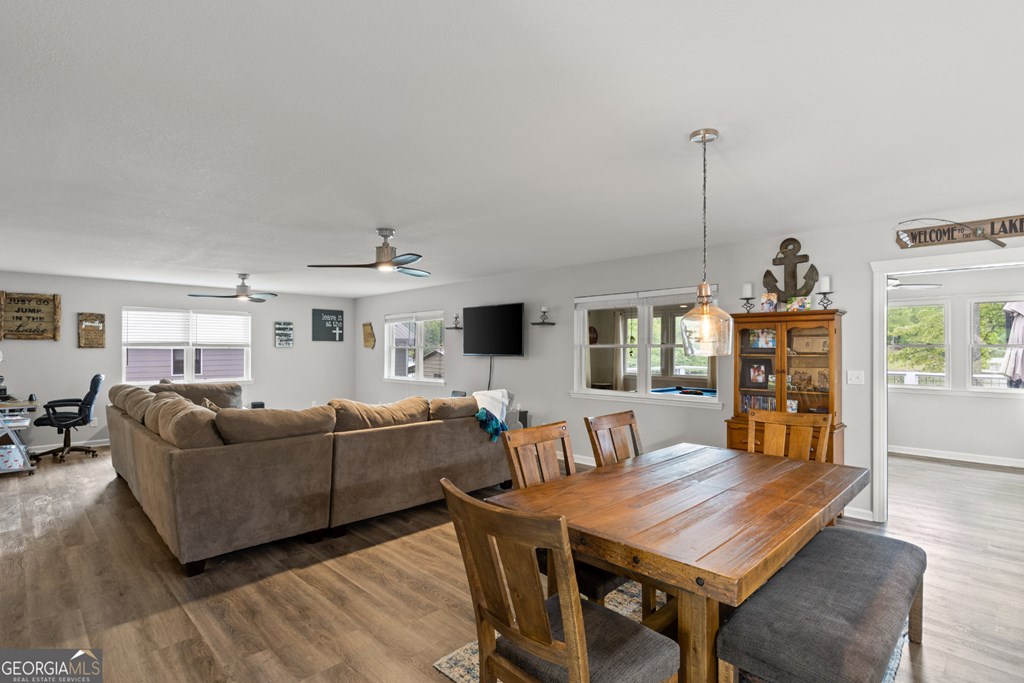 416193 Young Harris Residential