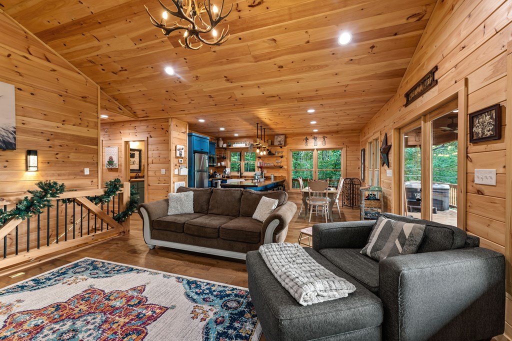 416197 Mineral Bluff Residential