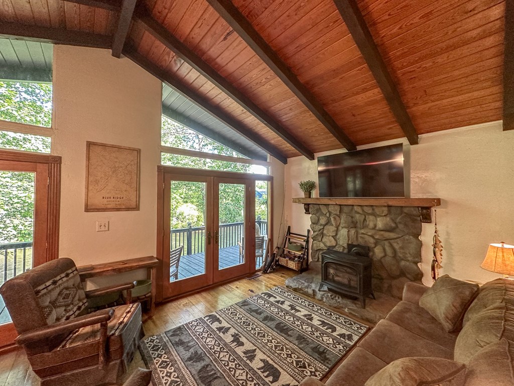 416213 Blue Ridge Residential