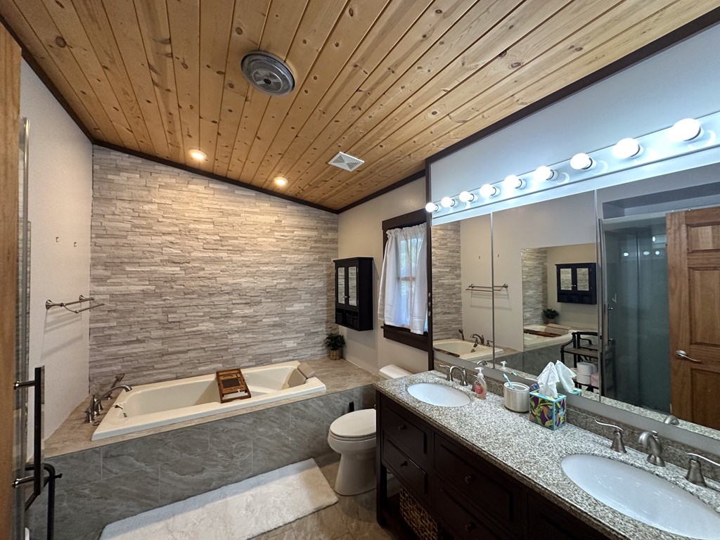416213 Blue Ridge Residential